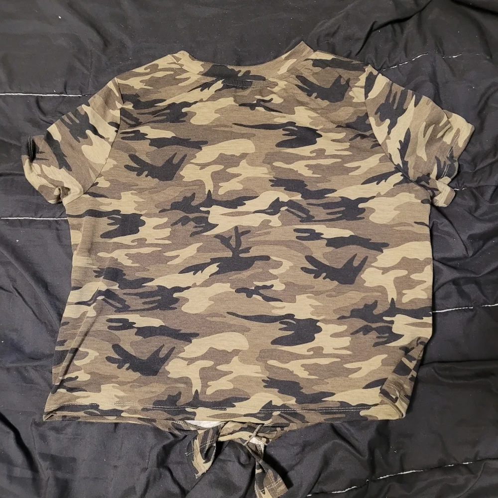 2 Shein crop tops - Picture 8 of 11